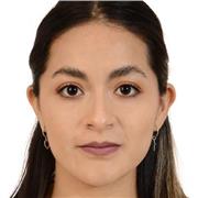 Arquitecta con Máster en Gestión de Edificación, especializada en diseño de interiores. Enseño a estudiantes de secundaria y grado